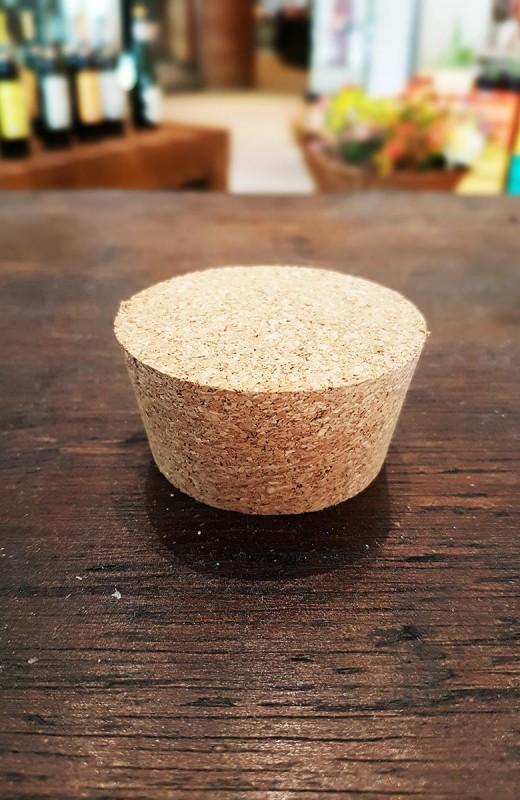 Detalhes do produto Rolha Cortiça 74mm - (30x62x53) Medidas