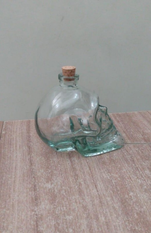 Garrafa Caveira 600ml com Rolha - Unidade - Foto 2