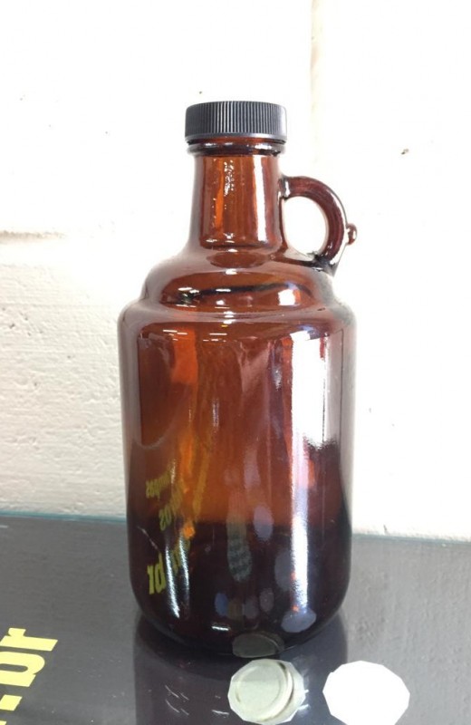 Detalhes do produto Garrafa Growler 1000ml com tampa